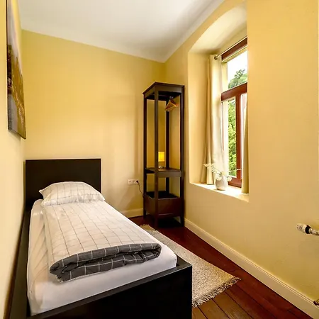 Apartment Alte Stadtvilla Am Weinberg 3 Traben-Trarbach