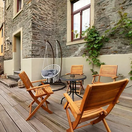 Apartament Alte Stadtvilla Am Weinberg 3 *
