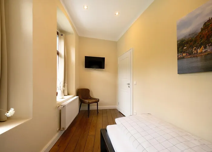 Alte Stadtvilla Am Weinberg 3 トラーベン・トラールバッハ