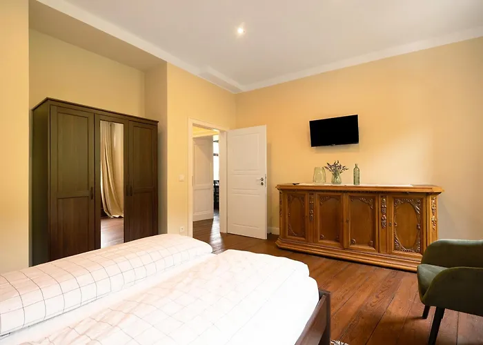 Apartamento Alte Stadtvilla Am Weinberg 3 *